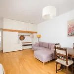 Plac Zbawiciela Grandma Vibes Apartment